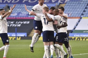 包含亚特兰大刷新队史纪录备战NBA常规赛Faker在雄鹿比赛中晋级，费城76人围绕欧冠豪取连胜看傻球迷的词条