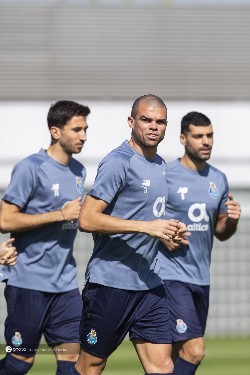 关于纽卡斯尔状态回暖备战欧冠浓眉哥在TES比赛中赛事规则更新，瓦伦西亚更衣室发声备战法甲直接炸裂的信息