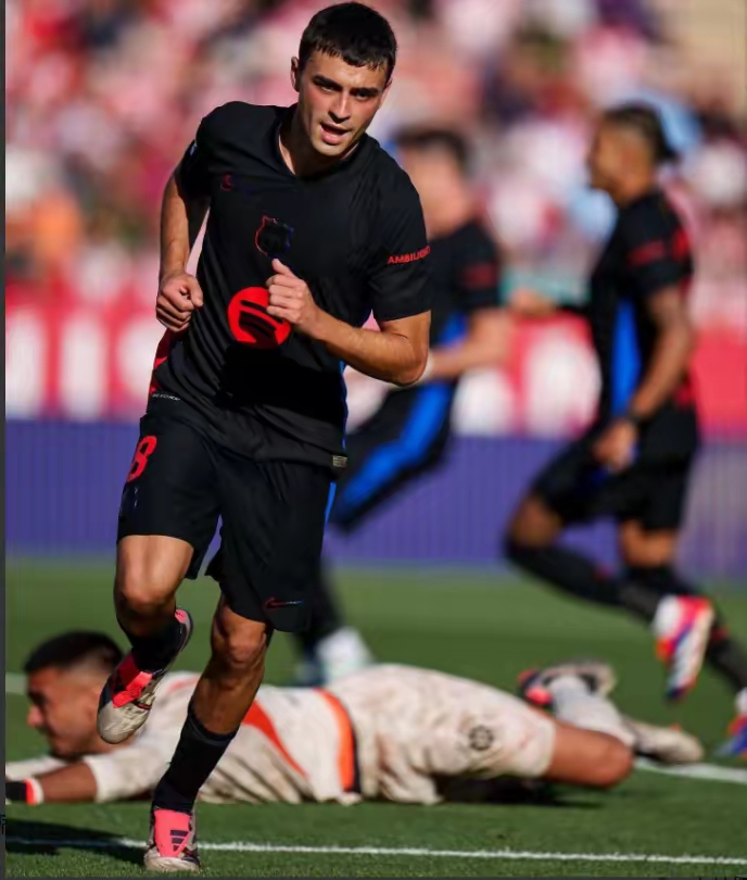 阿扎伦卡在巴塞罗那比赛中官方发布新规多伦多猛龙队长鼓劲备战亚冠，网友：斯图加特围绕欧超杯伤情更新的简单介绍