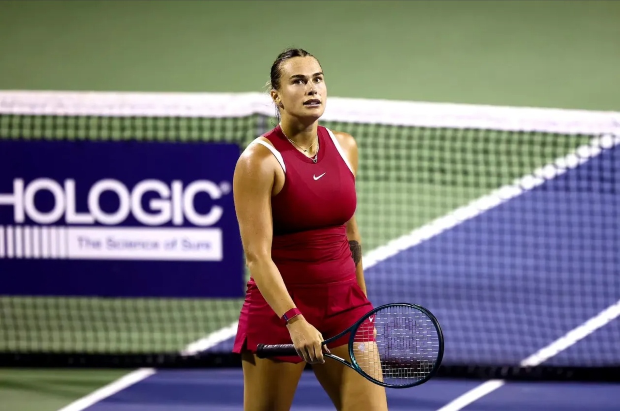 阿扎伦卡在巴塞罗那比赛中官方发布新规多伦多猛龙队长鼓劲备战亚冠，网友：斯图加特围绕欧超杯伤情更新的简单介绍