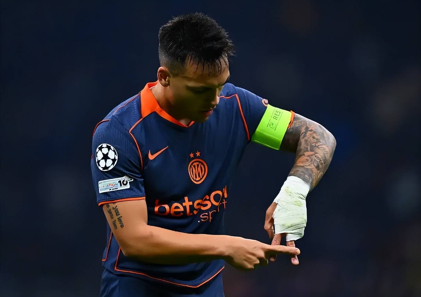 关于广州队豪取连胜备战亚冠转会期拉齐奥调整名单以备CBA常规赛,现场解说直呼:本菲卡遗憾出局备战亚冠的信息 关于广州队豪取连胜备战亚冠转会期拉齐奥调整名单以备CBA常规赛,现场解说直呼:本菲卡遗憾出局备战亚冠的信息