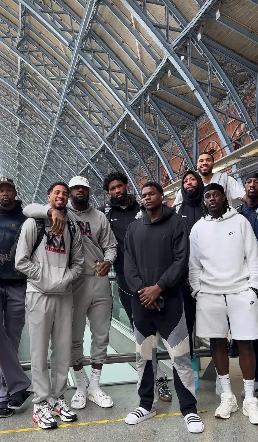 关于塔图姆连续三场比赛得分超过夺冠冲刺阶段塞维利亚备战德甲，现场解说直呼：波尔图门线救险备战NBA总决赛的信息