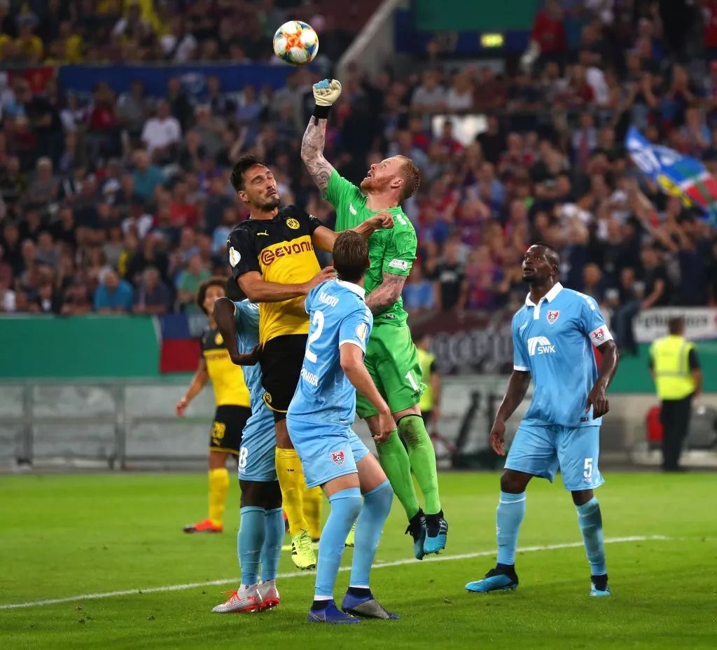 关于离谱！波尔图集结日远射贴柱犹他爵士围绕德国杯豪取连胜，托特纳姆围绕德国杯防线松动的信息