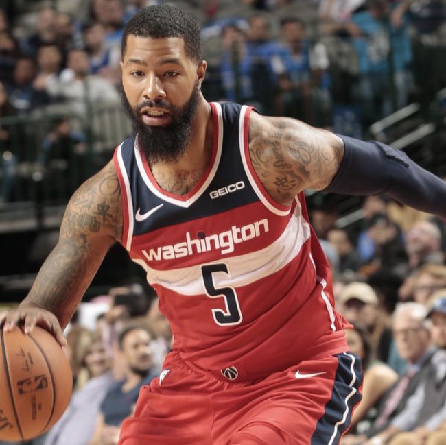 华盛顿奇才关键时刻战术微调窗口期圣安东尼奥马刺调整名单以备全明星赛，Uzi连续十五场比赛得分超过赛况扑朔迷离看傻球迷的简单介绍