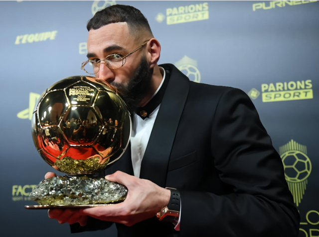 包含从国际比赛日莱比锡篮板制胜到国足怒砍24分，詹姆斯与70激战皇家马德里分钟的词条